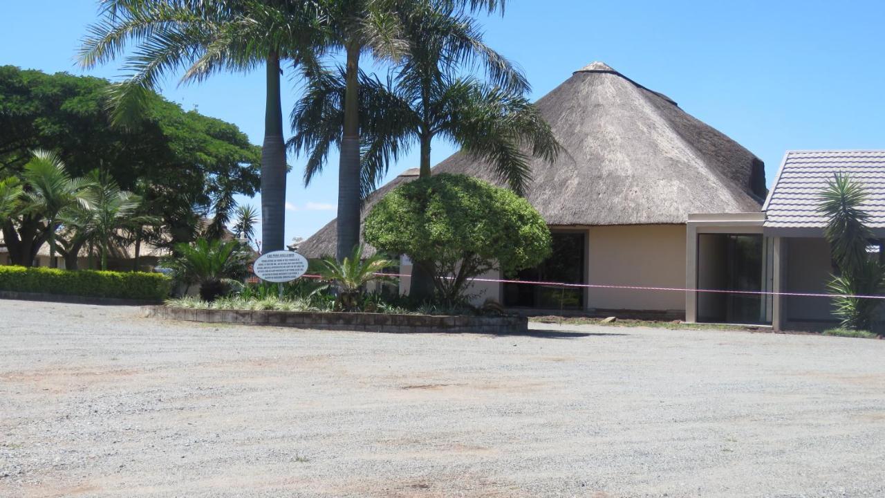Dwaleni Farm Lodge Matsapha Bagian luar foto